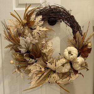 Fall pumpkin wreath neutral